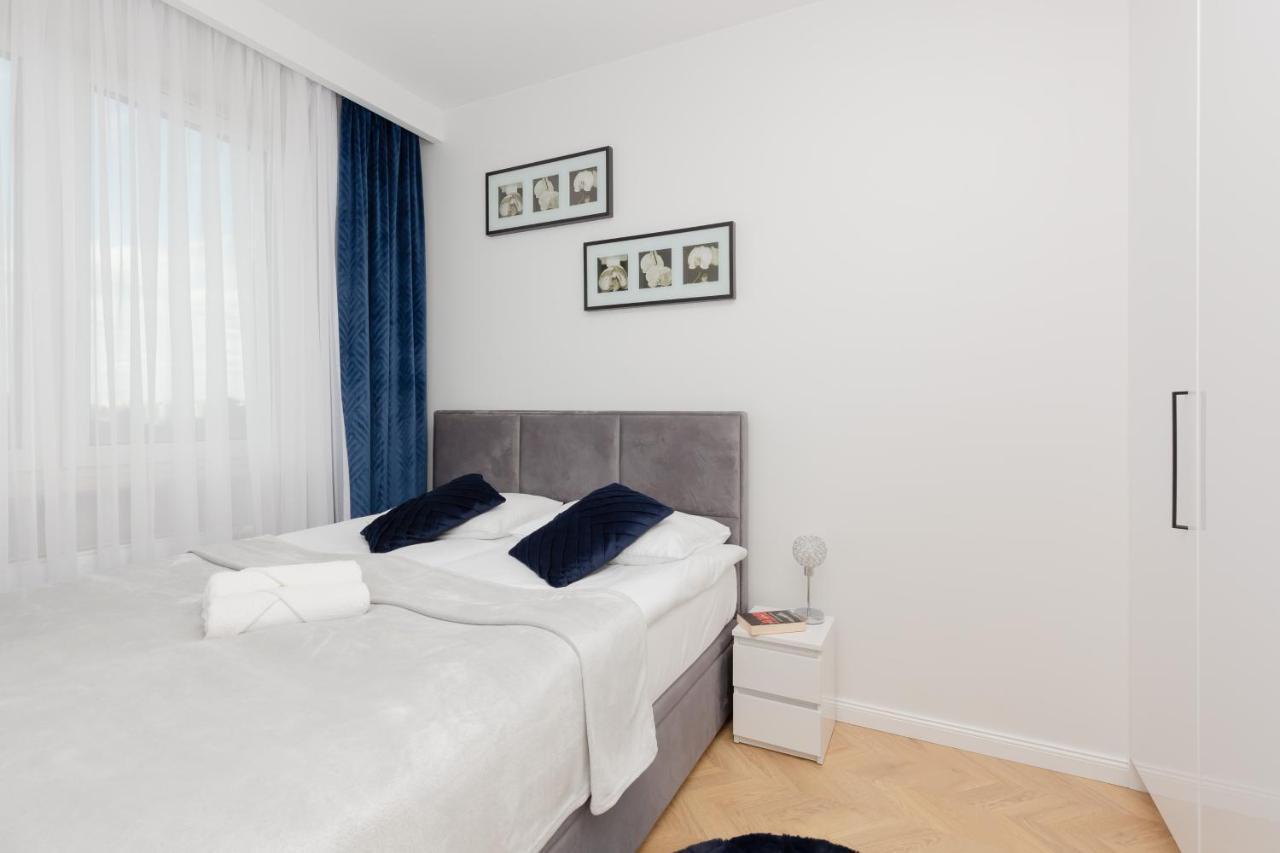 Warsaw Kotsisa Apartments With Parking By Noclegi Renters Luaran gambar