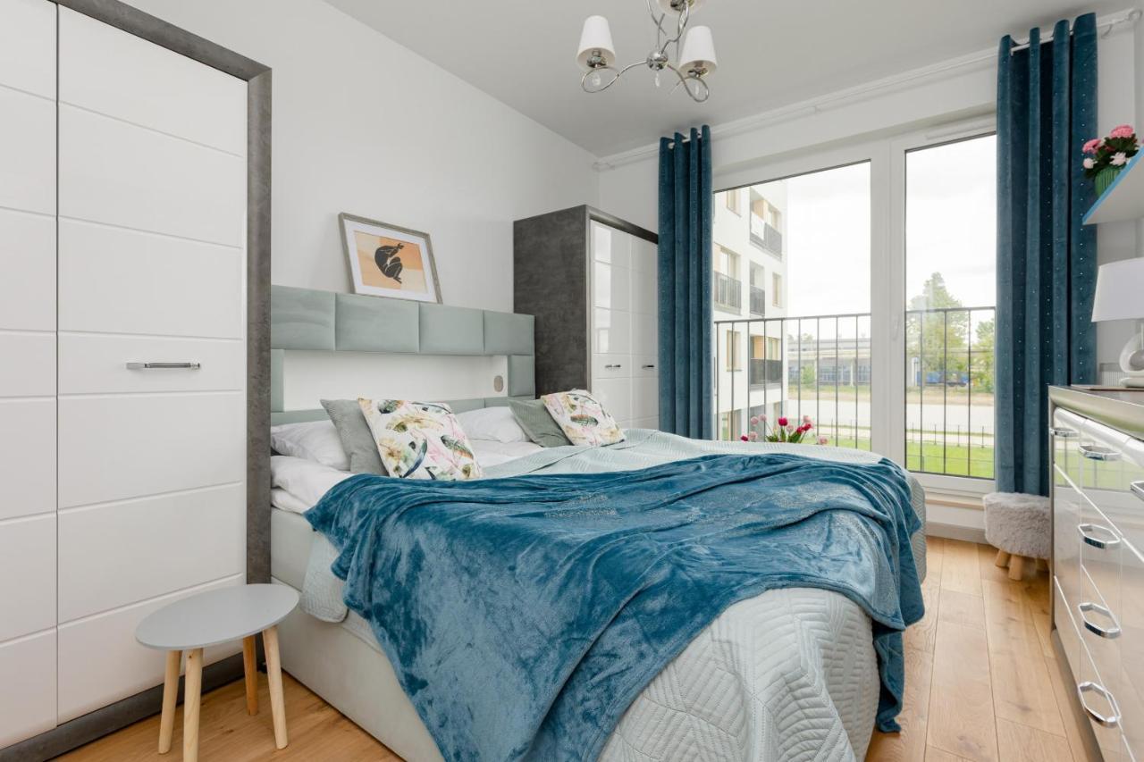 Warsaw Kotsisa Apartments With Parking By Noclegi Renters Luaran gambar